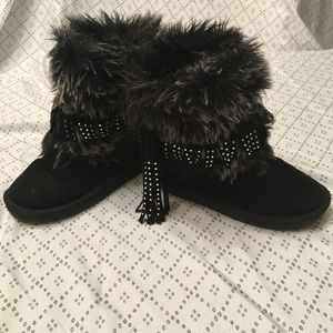 Fringe boots